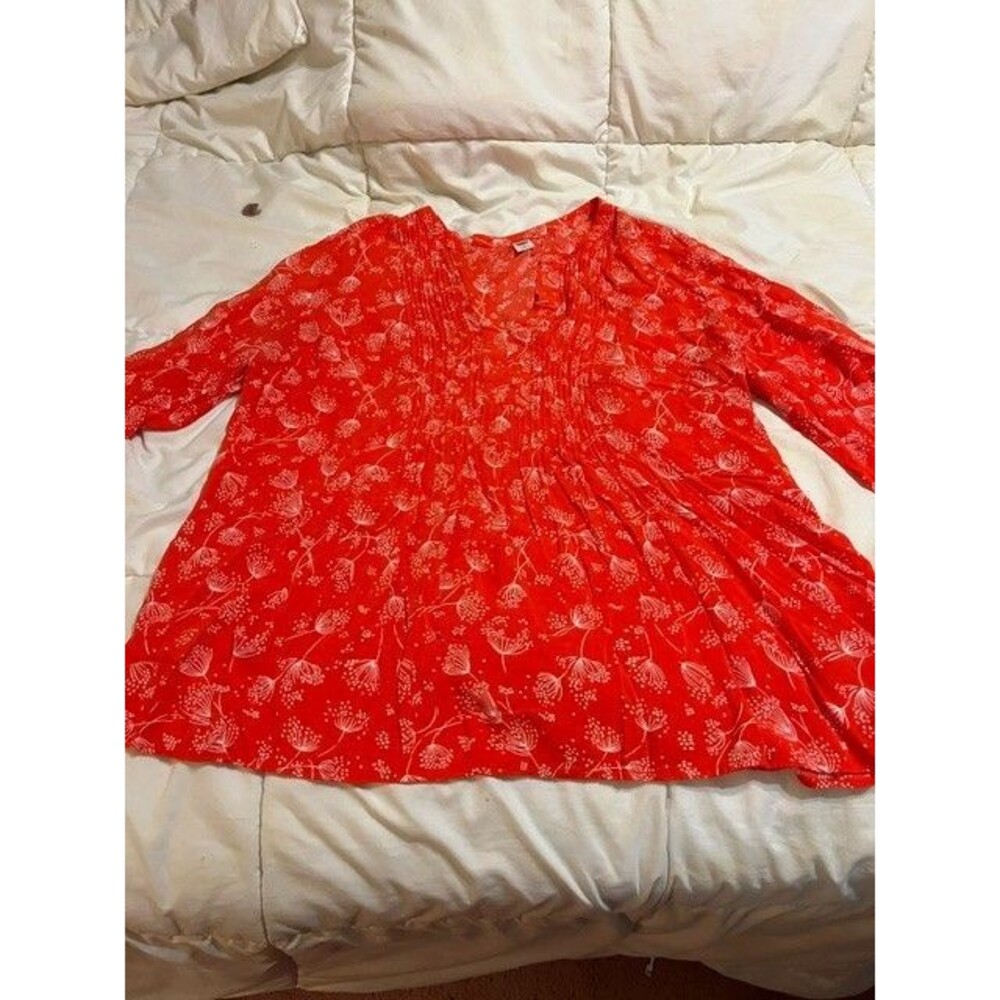 Old Navy Red Floral Long Sleeve Blouse Women’s Large